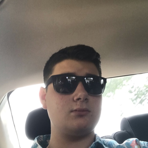 Meet your Posher, Aj - Picture 1 of 1